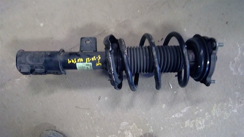 Passenger Right Strut Front Fits 17-19 CADENZA 727923