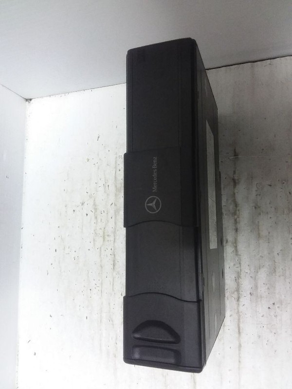 CD Changer 230 Type SL550 Fits 05-12 MERCEDES S-CLASS 2038703389