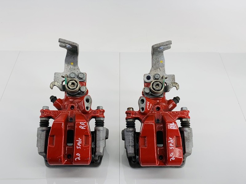 17-20 FIAT 124 SPIDER ABARTH RWD REAR RIGHT & LEFT ABS BRAKE CALIPER SET OEM