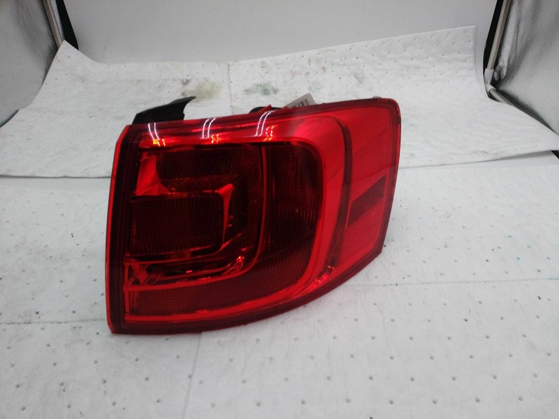 Used Right Tail Light Assembly fits: 2014 Volkswagen Jetta Sdn exc. City quarter