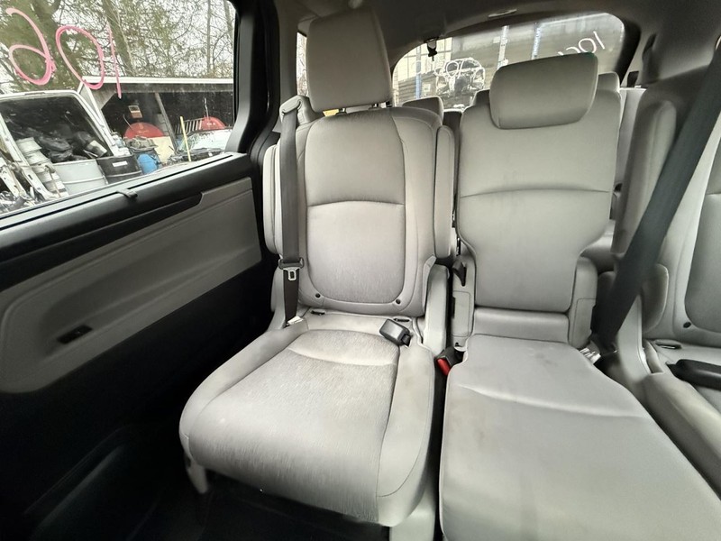 2018-2024 Honda Odyssey Right Passenger Side Rear 2ND Raw Seat Cloth Gray