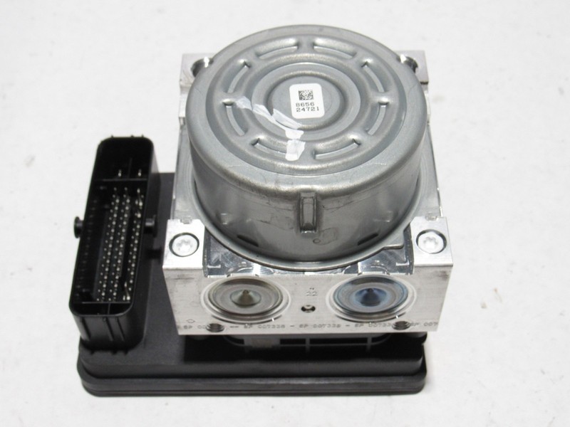 Mini Cooper Countryman S 2024 ABS Anti Lock Brake Pump Control Module 23-25 >
