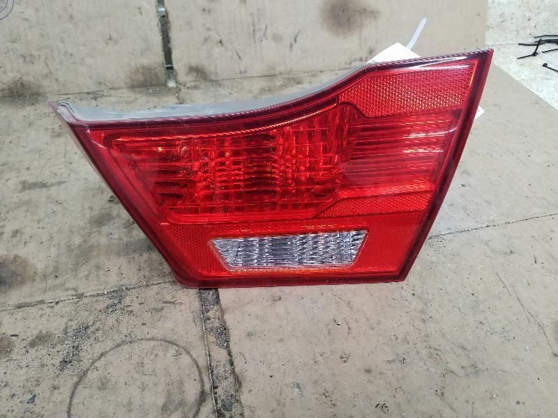 Passenger Right Tail Light Lid Mounted Fits 09-10 MAGENTIS 213200