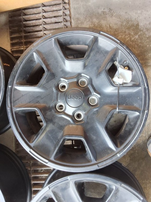 2021-2023 Jeep Gladiator Wheel Rim 17x7-1/2 Aluminum 6 Spoke Black OPT WD3