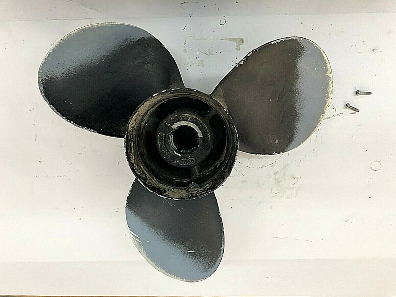 Evinrude Johnson Aluminum Propeller 15-1/4 x 15 3-Blade 992002FRESHWATER