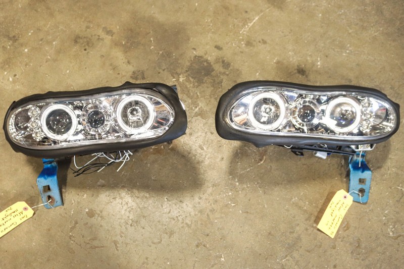 1998-2002 Chevrolet Camaro SS Z28 Aftermarket Headlight Set w/ Brackets *USED*