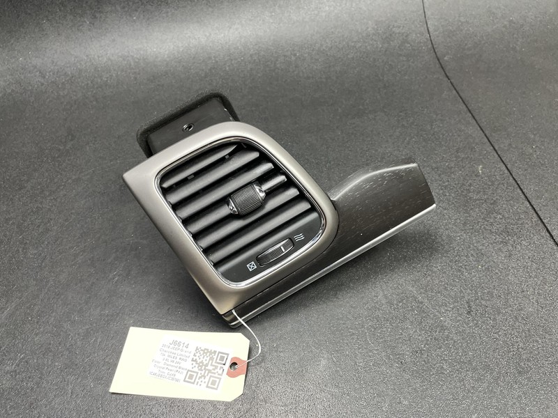 Dash Left A/C Heater Vent Grille 2018 Jeep Grand Cherokee 6XJ99NCCAA 2017 - 2021