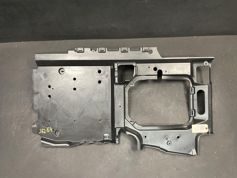 Front Right Floor Under Seat Storage Tray Cover 2018 Jeep Grand Cherokee 11 - 21