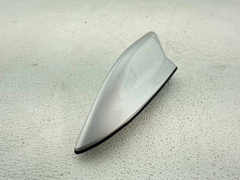 2020-2022 TOYOTA COROLLA HATCHBACK ROOF MOUNT RADIO ANTENNA SHARK FIN OEM