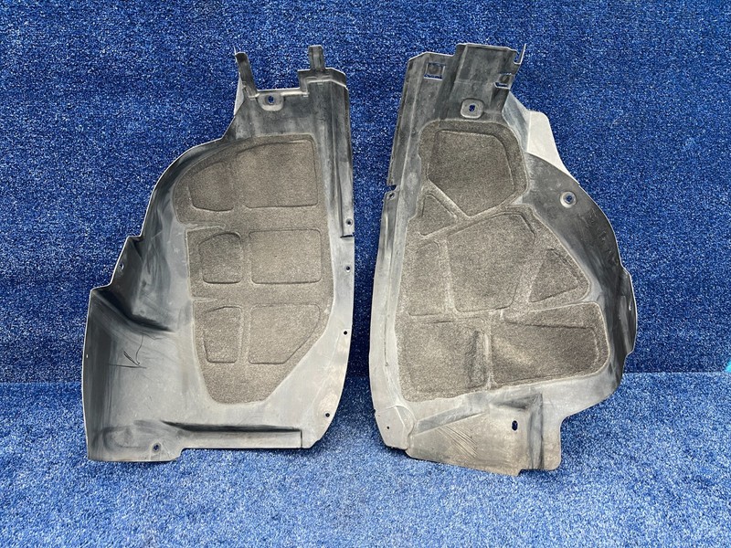 16–19 Buick Cascada Front Right Fender Liner Splash Shield OEM 13418974 13418975