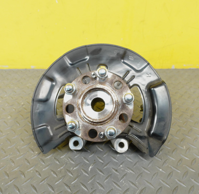 2023-2024 KIA SPORTAGE REAR SUSPENSION RIGHT SPINDLE KNUCKLE HUB OEM 52711N9200