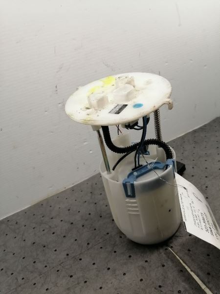 Fuel Pump Assembly Fuel Tank Mounted Fits 14-17 LEXUS IS350 1095644