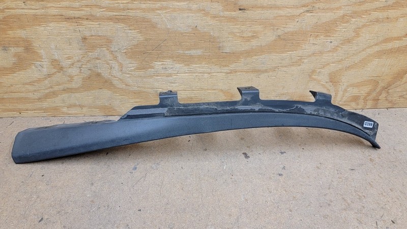 2015-2020 Cadillac Escalade Front Bumper Wheel Opening Molding LH 22933605 OEM