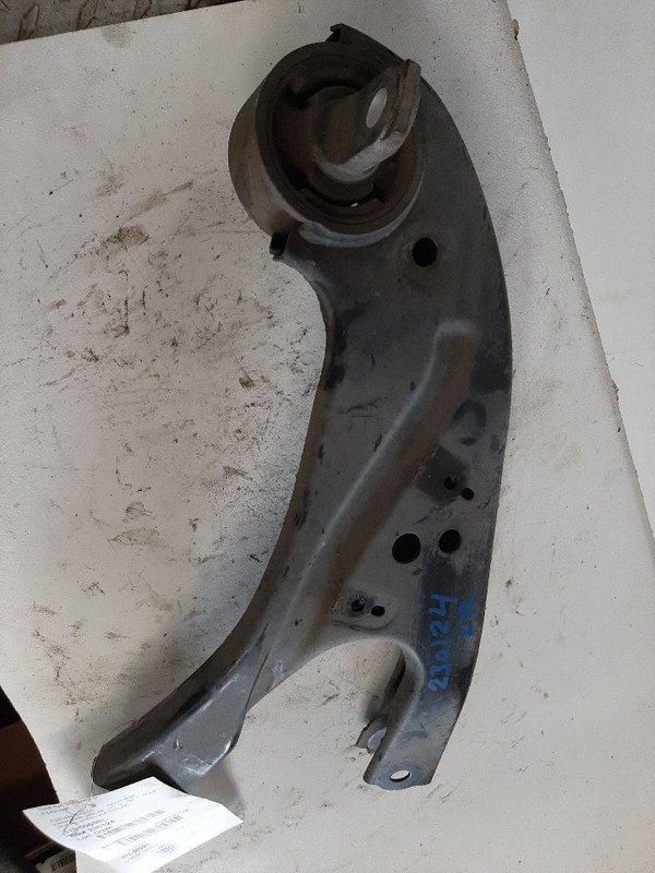 10-19 LEXUS RX450H HYBRID REAR DRIVER LEFT LOWER TRAILING ARM
