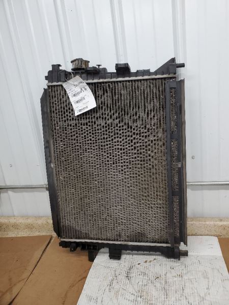 Radiator Fits 06-11 CROWN VICTORIA 278547