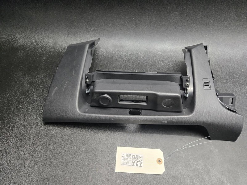 Dashboard Center Lower Trim Panel 2022 Nissan Rogue 68104-6RR0A 2021 2023
