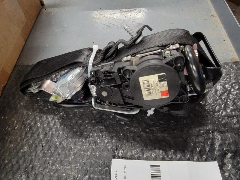 10-'11 MERCEDES E350 Front Seat Belt driver retractor black OEM