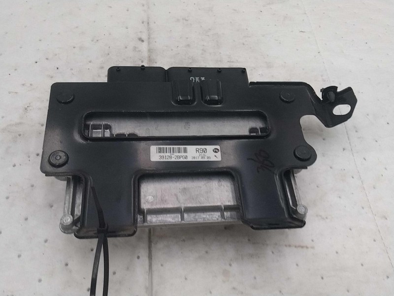 2018 Hyundai Elantra Engine Control Module ECM 1.6L OEM Used 79K Miles
