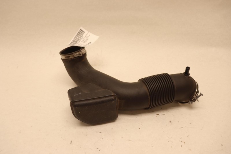 2015-2017 HYUNDAI SONATA 2.4L ENGINE AIR INTAKE RESONATOR GUIDE TUBE OEM
