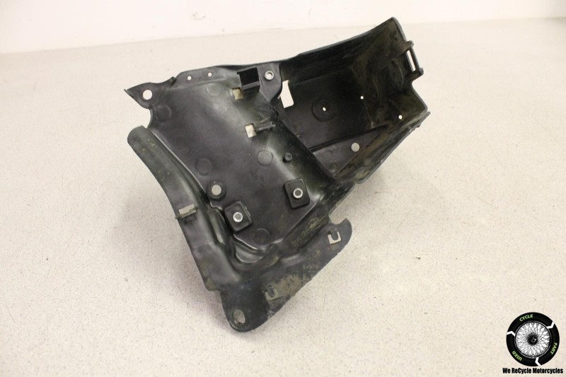 1995 Honda Shadow VLX 600 VT600CD Deluxe BATTERY TRAY BOX HOLDER CASE VT 95