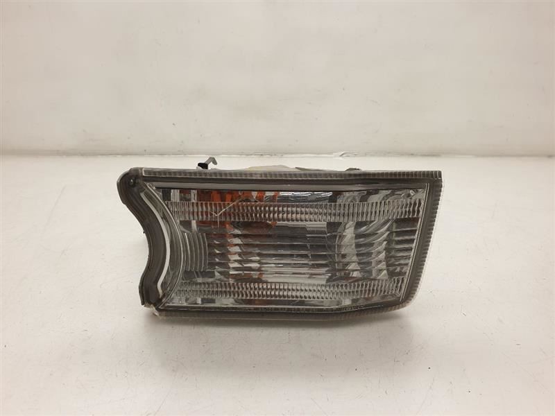 Passenger Corner/Park Light Park Lamp-turn Signal Fits 10-13 4 RUNNER