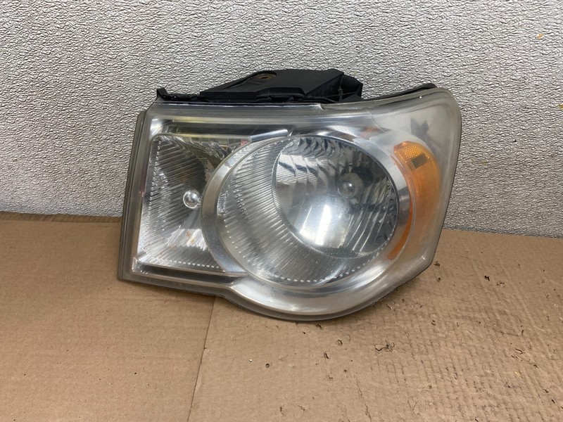 2007 2008 2009 Chrysler Aspen Left Driver LH Halogen Headlight AB2550 DW