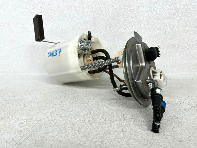 ⭐2015-2020 CADILLAC ESCALADE TANK MOUNTED FUEL PUMP ASSEMBLY OEM LOT2437