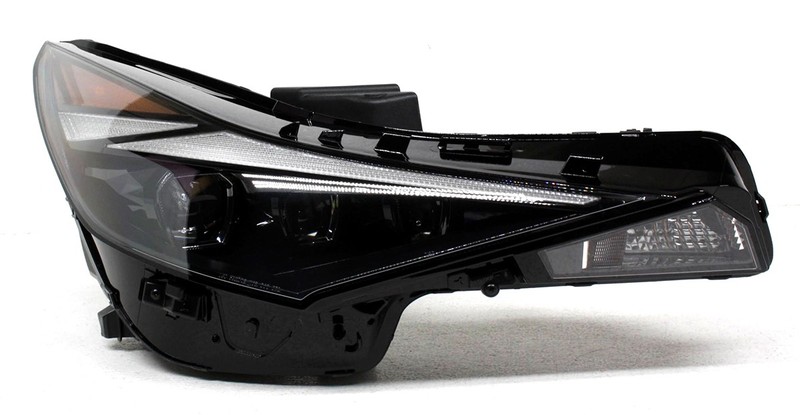 OEM Hyundai Elantra (Korea) Right Passenger Side LED Headlamp Tab Missing