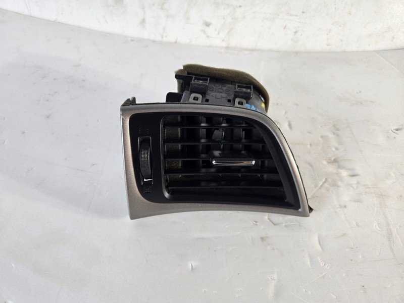 2013-2015 Nissan Sentra Left Front Dash Air Vent Grille 68761-3SG1A OEM 15269