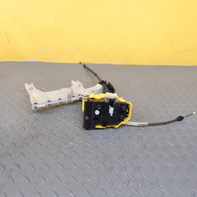 2018-2024 ALFA ROMEO STELVIO REAR RIGHT DOOR LATCH LOCK ACTUATOR OEM 68300648AA