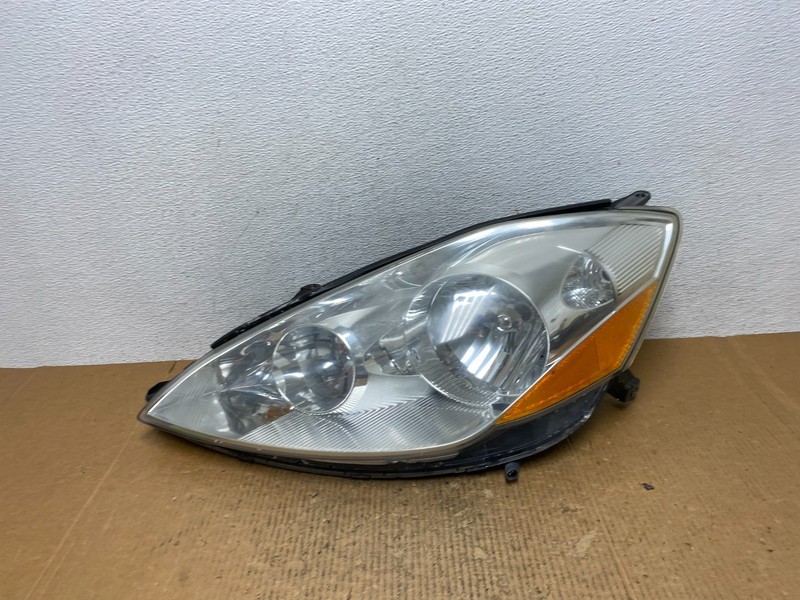 2006 to 2010 Toyota Sienna Left Driver Lh Side Headlight Halogen AE2592 DW