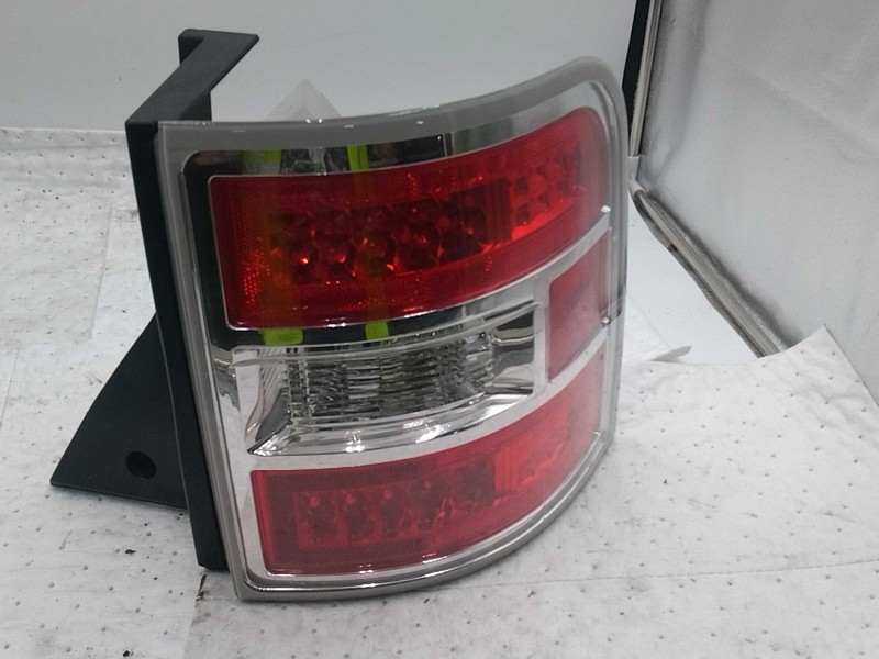 Used Right Tail Light Assembly fits: 2015 Ford Flex incandescent Right Grade A