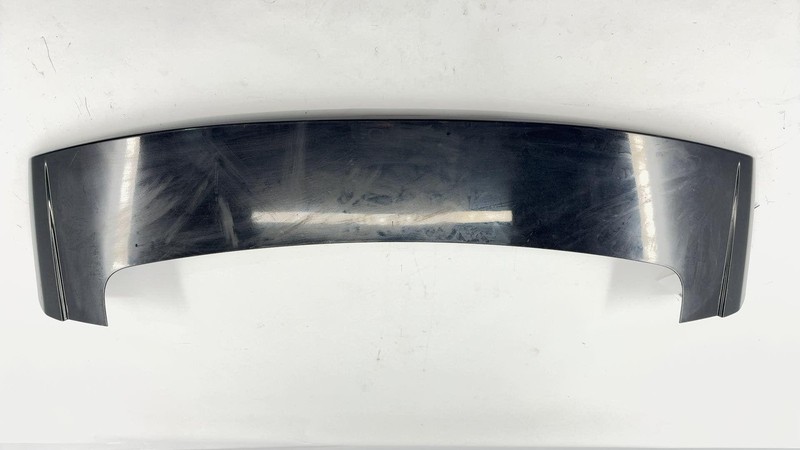 2018-2024 Chevy Equinox LT 1.5L Rear Decklid Tailgate Spoler Black Scratches