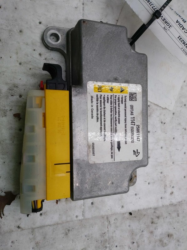 Used Air Bag Module fits: 2007 Gmc Acadia Air Bag below console Grade A