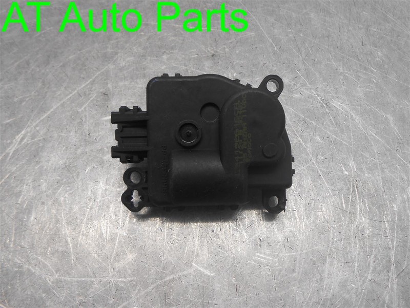 2008 FORD TAURUS X BLEND INTERIOR DOOR MOTOR OEM 9L3419E616CA