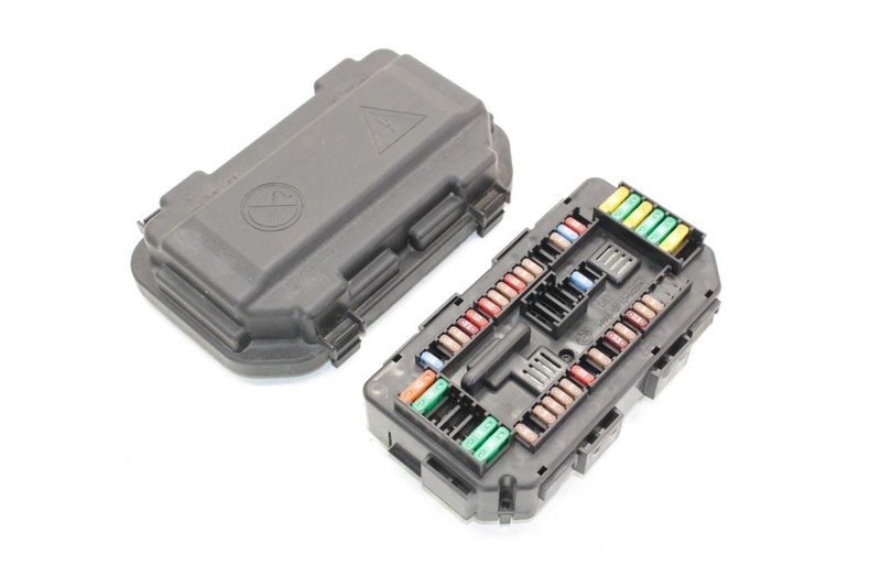 15-18 BMW M3 3.0L Twin Turbo Engine Fuse Box 938906801 61149224872
