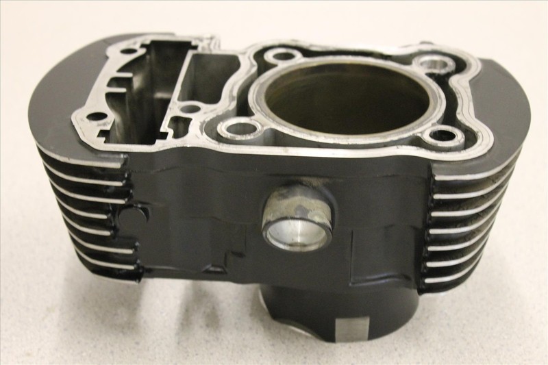 2000 HONDA VT 750 SHADOW ENGINE MOTOR CYLINDER JUG #2 OEM VT750 00