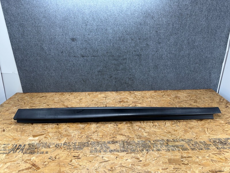 INFINITI QX30 2017-2019 OEM LEFT DRIVER SIDE SKIRT ROCKER PANEL TRIM (BLACK)