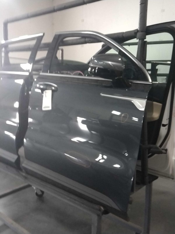 2023 KIA Sorento Right Front Door Grey 736660 Used 48K Miles OEM