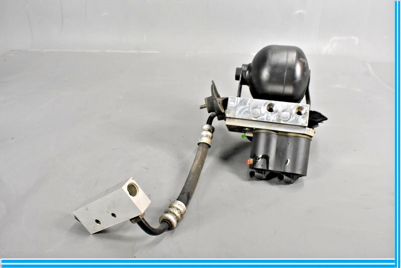 00-06 Mercedes W220 S600 Front Hydraulic Suspension Valve Block 2203201258 OEM