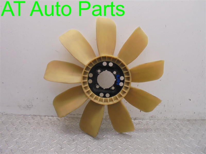 99-07 SILVERADO SIERRA TAHOE YUKON SUBURBAN & AVALANCHE FAN BLADE OEM 15017911