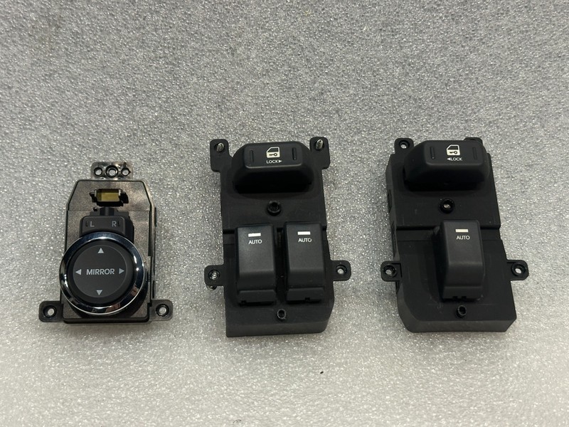 2009-2010 Hyundai Genesis Coupe Driver & Passenger Window / Mirror Switch OEM