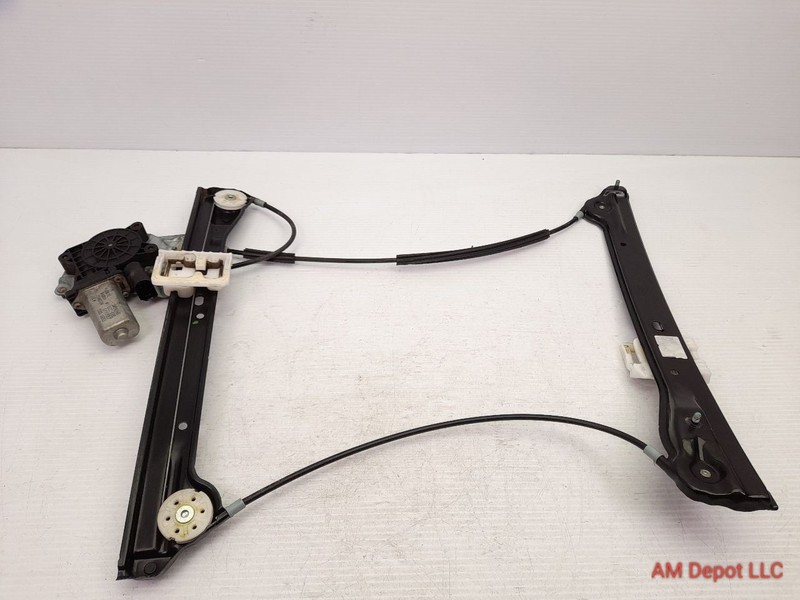 2013 Mini Cooper S Countryman R60 Front Right Window Regulator w Motor 9805670