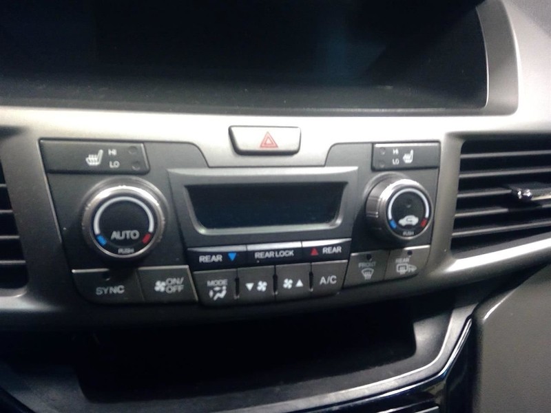 Temperature Control Dash Mounted EX-L Leather Fits 11-17 ODYSSEY 1733139