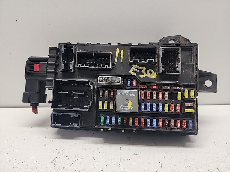 09 2010 Ford E150 E250 Fusebox Junction Box Interior Relay 5.4L | 9C2T15604BF