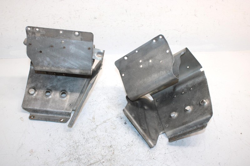 94 Yamaha Vmax 600 Oem Footrest Set SY2