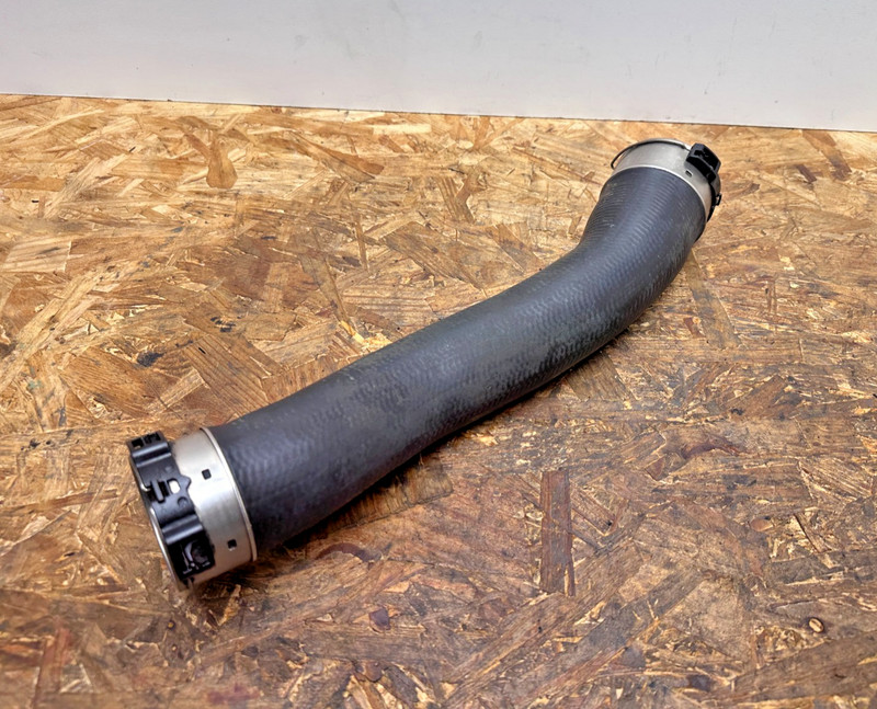 12–19 BMW F30 320i 328i 2.0L Engine Intercooler Air Charge Duct Hose Pipe OEM