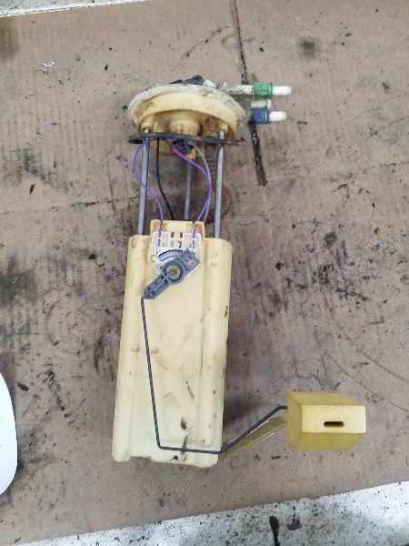 Fuel Pump Assembly 3.8L Fits 04-05 BONNEVILLE 210345