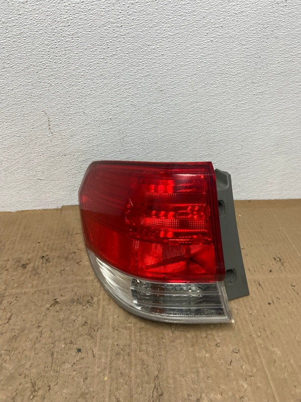 2008 2009 2010 Honda Odyssey Left Driver LH Side Tail Light AC0250 LK