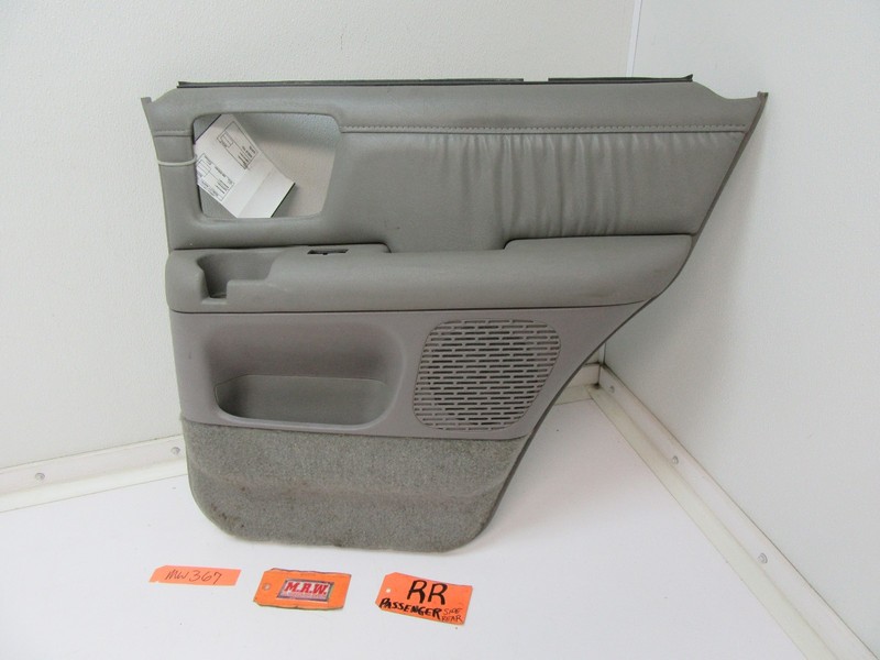 DOOR PANEL RIGHT REAR BACK BLAZER S10 S15 JIMMY BRAVADA ARM REST COVER R SIDE
